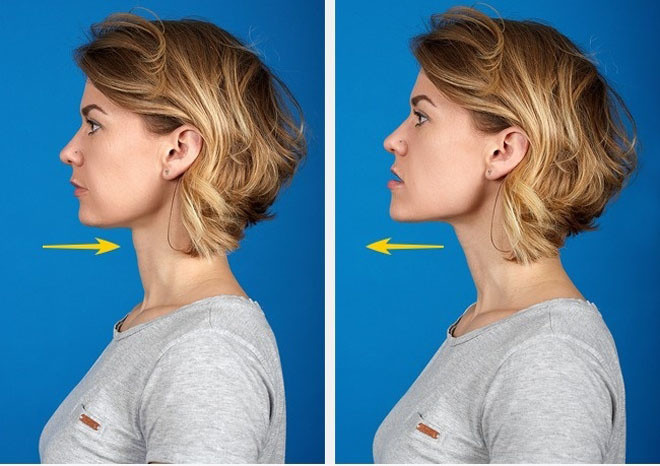 Trước khi thực hiện bài tập giảm mỡ cằm, bạn cần khởi động cơ mặt. Đẩy hàm dưới ra trước để kéo căng vùng cơ cằm và cổ. Từ từ thả lỏng đưa cằm về như cũ. Lặp lại động tác này 8-10 lần.