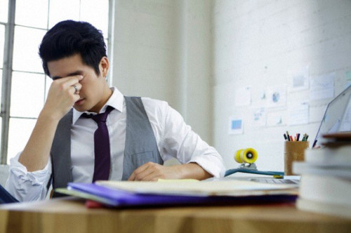 Choáng váng phát hiện con giai hotboy không chịu lấy vợ vì lý do đau đớn này - Hình 2 Choang vang phat hien con giai hotboy khong chiu lay vo vi ly do dau don nay-Hinh-2