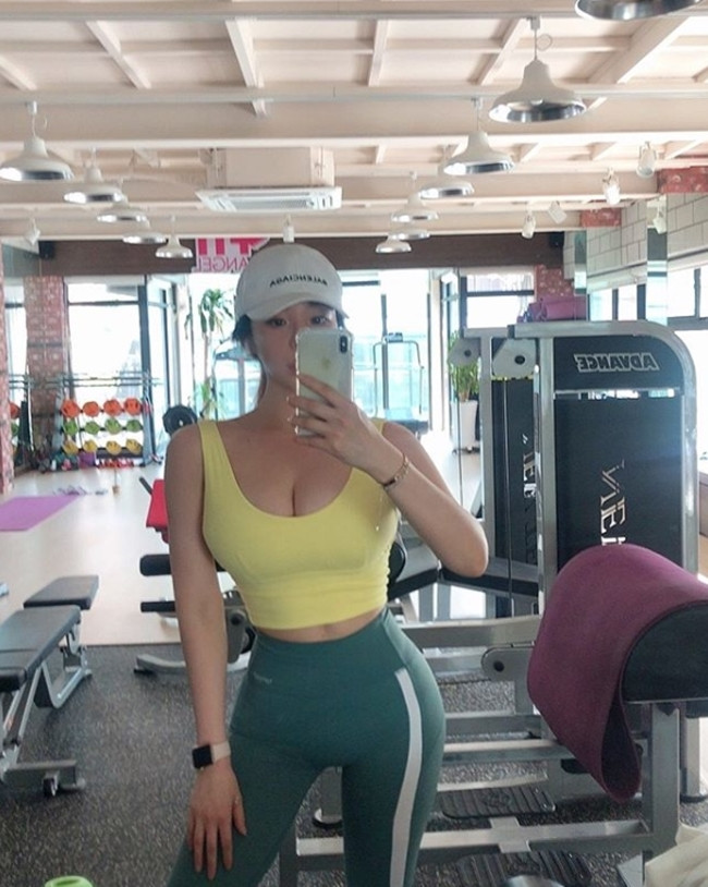 Ngoài thói quen tập luyện khoa học, Min Ha cũng chú trọng tới ăn uống để bảo toàn thân hình hoàn mỹ.