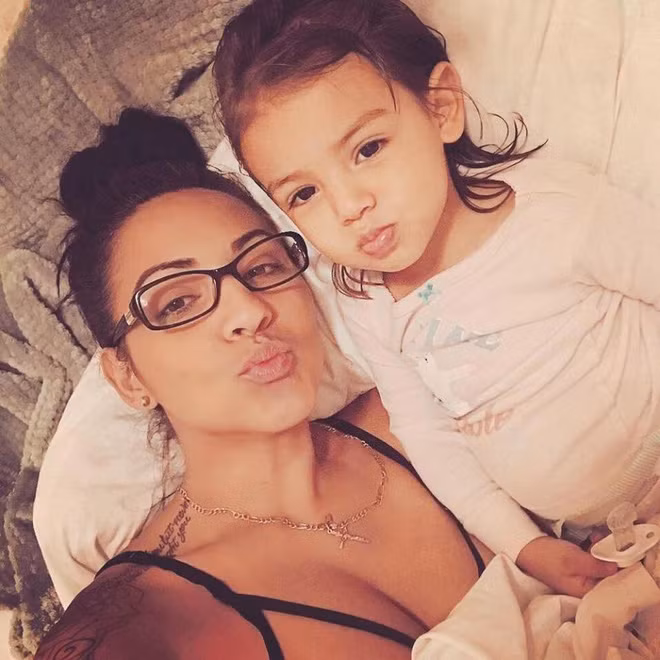 Bi quyet ba ngoai U40 co voc dang nong bong “hut hon” trai tre-Hinh-3