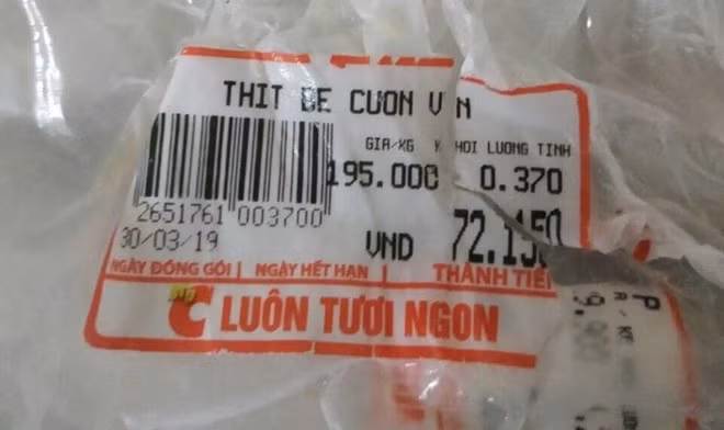 Ba noi tro phat hien thit be cua sieu thi Big C co gioi-Hinh-2