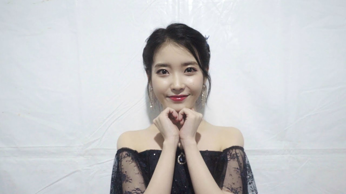 Thứ hai, ba, tư cô sẽ ăn thả phanh. Thứ 5 bắt đầu ăn ít hơn để dạ dày quen dần và ba ngày còn lại trong tuần sẽ ăn kiêng thật nghiêm ngặt.