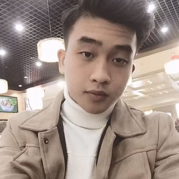 Điển trai và tài năng, Trần Danh Trung nhận được sự quan tâm từ rất nhiều fan nữ.