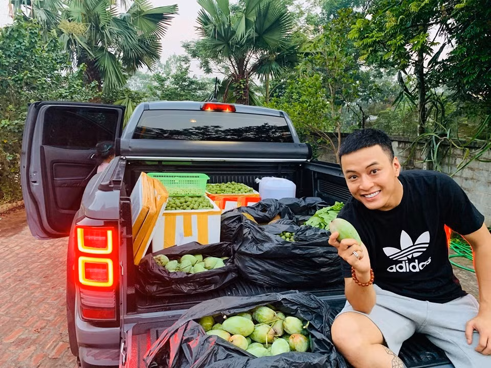 Me man nha vuon 1.300m2 cua Hong Dang ngap cay an qua-Hinh-2