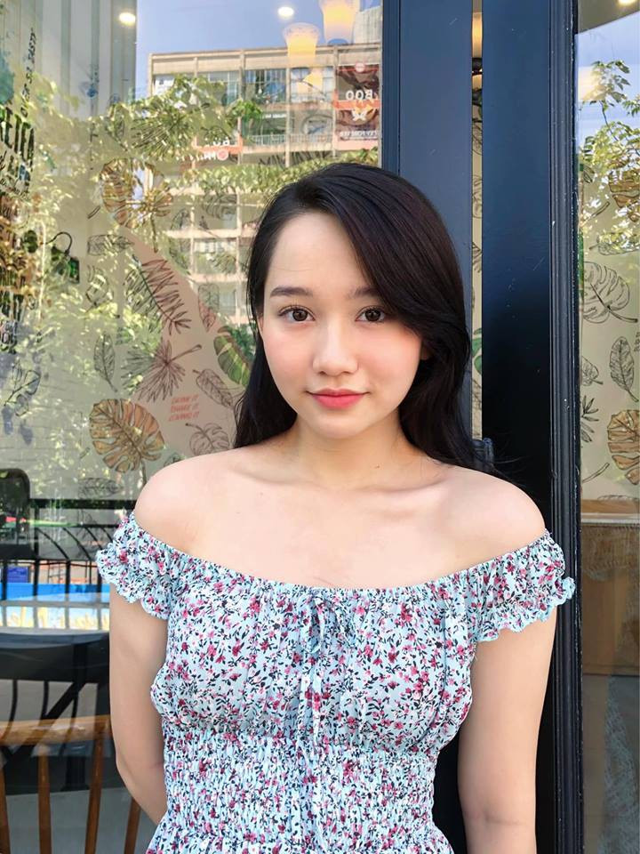 Nhan sắc xinh xắn, đôi mắt long lanh to tròn của Trúc Anh được nhiều người nhận xét là "sinh ra để vào vai Hà Lan của Mắt Biếc".