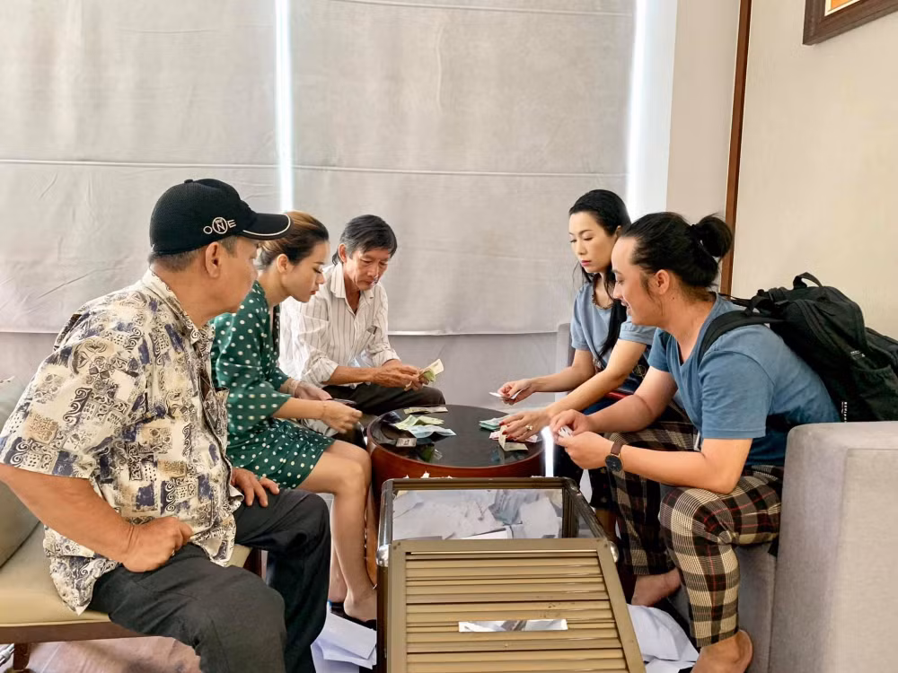 Gia dinh co NS Le Binh lam tu thien gan 300 trieu dong tu tien phung dieu