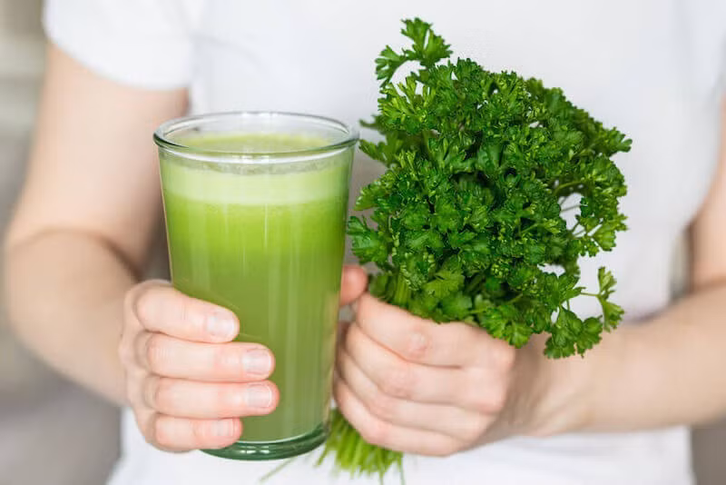 Lợi ích tuyệt vời của nước ép cần tây các sao đang thi nhau uống Loi ich tuyet voi cua nuoc ep can tay cac sao dang thi nhau uong