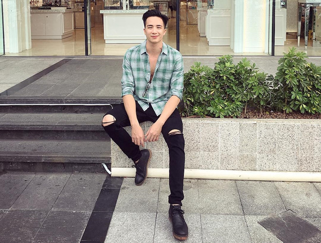 Phong cách thời trang đường phố của chàng "soái ca" khá bụi bặm và cá tính.