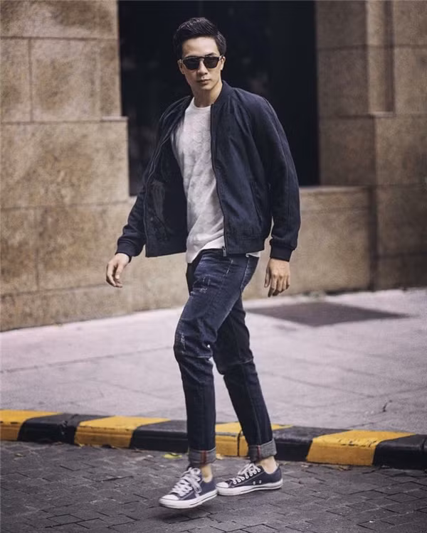 Cách phối đồ của Hạo Đông đơn giản nhưng cực chất.