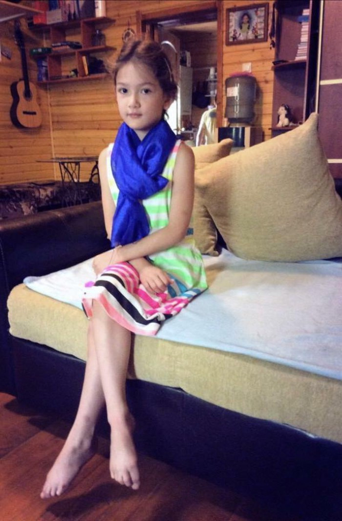 Thanh Giang cao 1,57 m, vóc dáng mảnh mai và diện đồ rất cá tính.