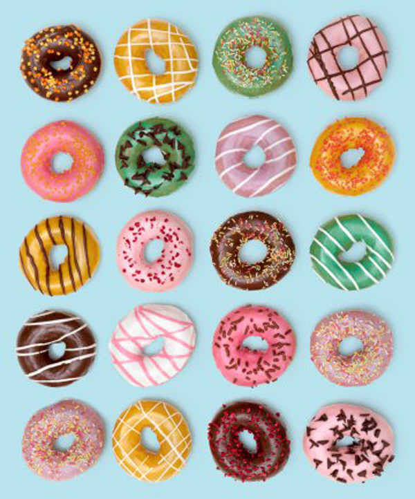 Đường: Theo các chuyên gia, bên cạnh việc làm khô da, đường còn góp phần gây phân rã collagen (một chất giúp duy trì độ đàn hồi của da), thậm chí gây tắc lỗ chân lông.