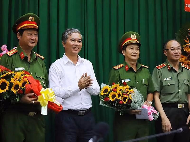 Chi tiet pha duong day gan 30 kg ma tuy o TP.HCM