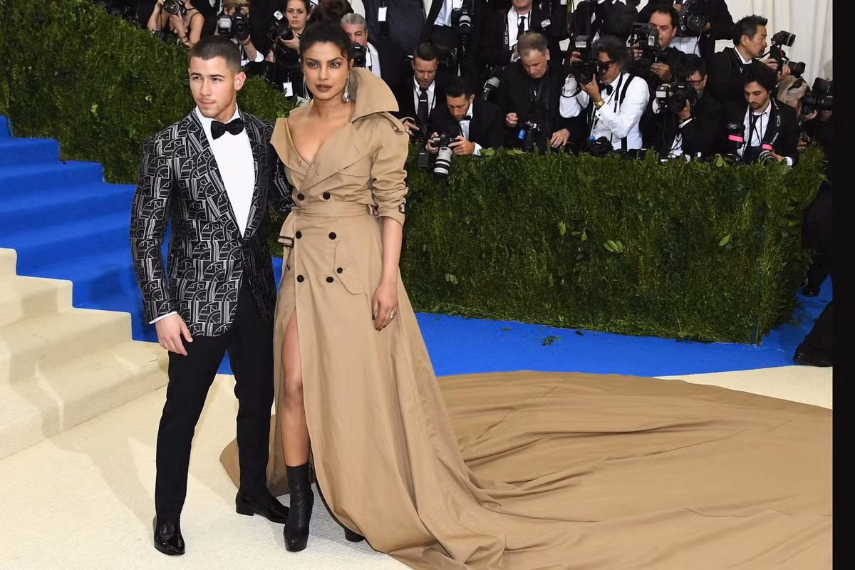 Priyanka Chopra và Nick Jonas luôn thu hút sự chú ý của giới truyền thông.