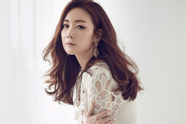 Vẻ đẹp ngọt ngào của mỹ nhân 43 tuổi khiến nhiều fan phải hâm mộ vì độ trẻ trung không kém các ngôi sao mới nổi ở độ tuổi 20 hiện nay. Ảnh: Internet.