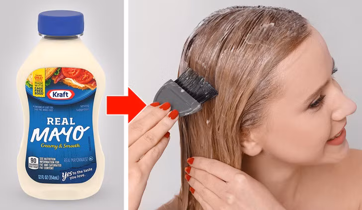Dưỡng tóc với mayonnaise: Thực phẩm này có thành phần chính là trứng gà, dấm gạo, dầu ăn nên hoàn toàn có thể tận dụng để làm mặt nạ cho mái tóc, giúp tóc mềm mượt, bóng khỏe. Sau khi chải đều mayonnaise lên tóc và massage nhẹ nhàng hay chờ thêm khoảng 30 phút và gội sạch lại với dầu gội như thông thường.
