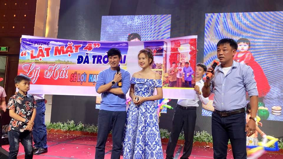 Đây được xem là bí quyết thời trang khá hay và nhận được nhiều sự đồng tình, ủng hộ từ các gia đình khác.