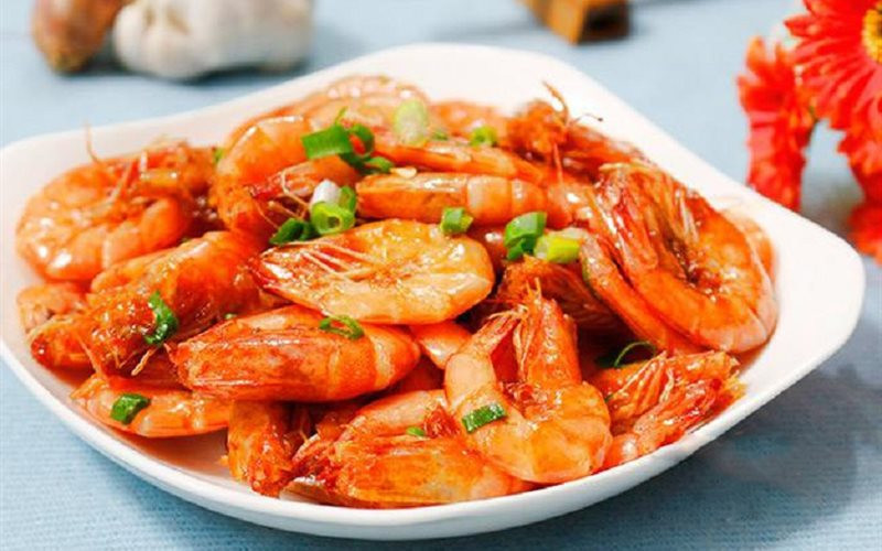 Từ xa xưa, dân gian đã sáng tạo ra nhiều bài thuốc giúp bổ thận tráng dương, tăng cường sinh lý cho phái mạnh, trong đó có các món ăn từ tôm.