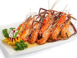 Tôm càng 20g, ngài tằm đực 7 con (sao giòn), giã nát rồi trộn với trứng gà 2 quả rán hoặc hấp chín ăn. 10 ngày là một liệu trình.