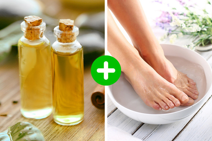 Ngâm chân dầu cây trà: Đổ đầy một chậu nước ấm và thêm một vài giọt dầu cây trà. Đặt chân của bạn vào bồn nước và ngâm vết chai cho đến khi da bạn mềm ra. Không nên ngâm chân quá 15 phút bởi nó có thể làm hỏng da chân.