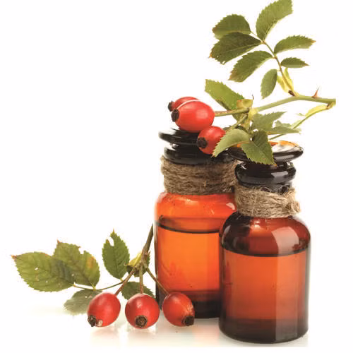 Tinh dầu quả tầm xuân chứa linoleic acid, carotenoids và tocopherol (có đặc tính của Vitamin E, rất tốt trong chống lão hóa) có tác dụng kháng viêm cho da. Dầu quả tầm xuân cũng chứa hàm lượng cao axit phenolic giúp ngăn ngừa oxy hóa, làm chậm quá trình lão hóa da.