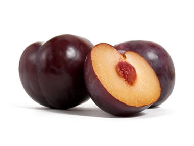 Mận chứa polyols, thường được gọi là rượu đường vì cấu trúc của chúng giống như cả đường và rượu. Chất này được lên men bởi vi khuẩn đường ruột, dẫn đến các vấn đề về dạ dày như đầy hơi.