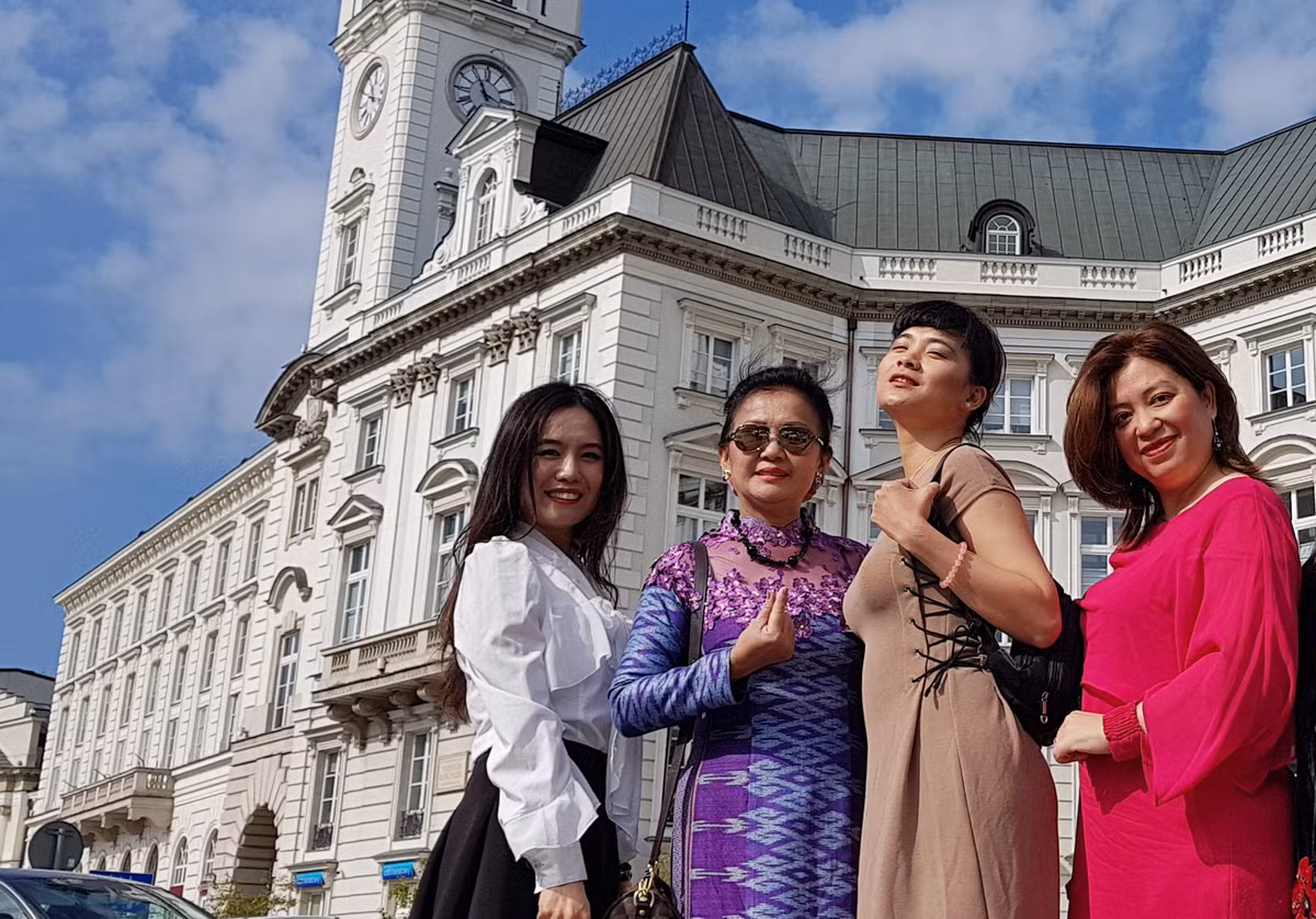 Tieng hat Viet kieu tren que huong Chopin