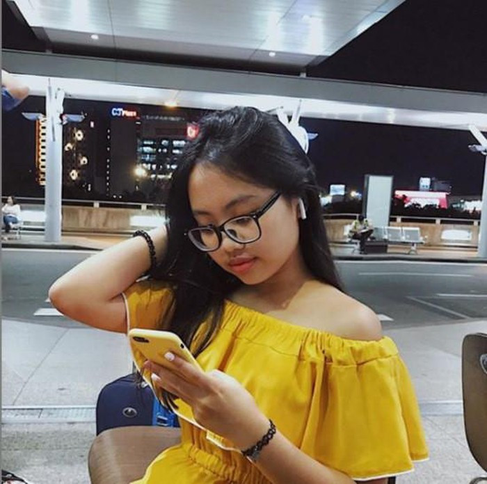 Sau 5 năm hoạt động trong nghề, Phương Mỹ Chi đã có sự thay đổi ngoạn mục về ngoại hình lẫn cách ăn mặc sành điệu, nữ tính và gợi cảm hơn rất nhiều.