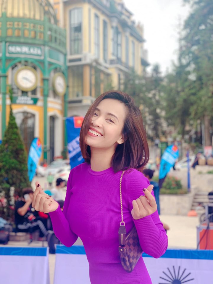 Trước khi theo đuổi âm nhạc, Ái Phương từng có thời gian hoạt động như một người mẫu. Cô tuân thủ những nguyên tắc giữ vóc dáng nuột nà riêng để luôn tự tin mỗi khi xuất hiện.