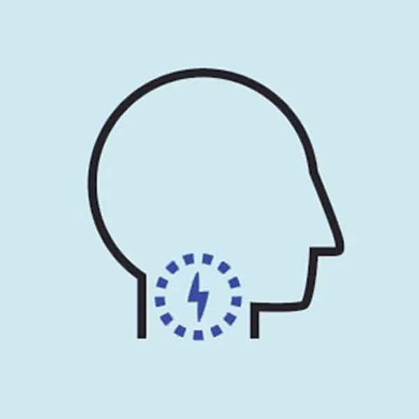 Sưng mặt và cổ: Nếu một khối u ác tính bắt đầu đè lên tĩnh mạch chủ trên (tĩnh mạch chủ lưu thông máu từ đầu và cánh tay về tim), bạn có thể bị sưng ở mặt và cổ. Cánh tay và vùng ngực trên cũng có thể bị ảnh hưởng.