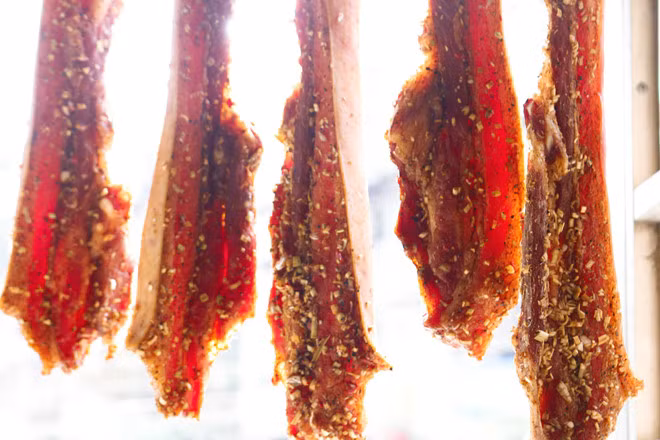 Troi nang nong cao diem, hoc ngay cach lam thit ba chi mot nang cuc ngon-Hinh-4