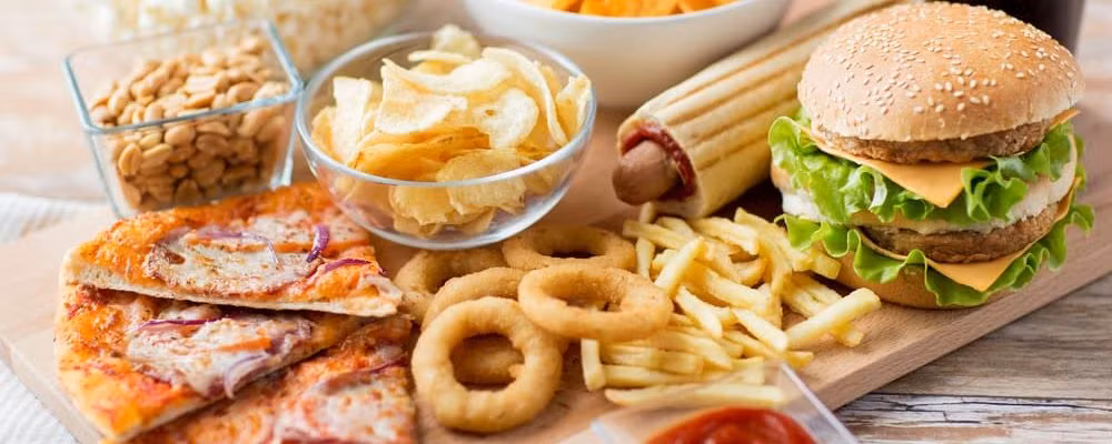 Bất ngờ 8 tác hại thức ăn nhanh có thể gây ra cho sức khỏe Bat ngo 8 tac hai thuc an nhanh co the gay ra cho suc khoe