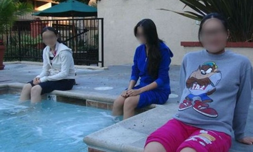 Hang nghin thai phu du lich sang My sinh de con duoc nhap tich