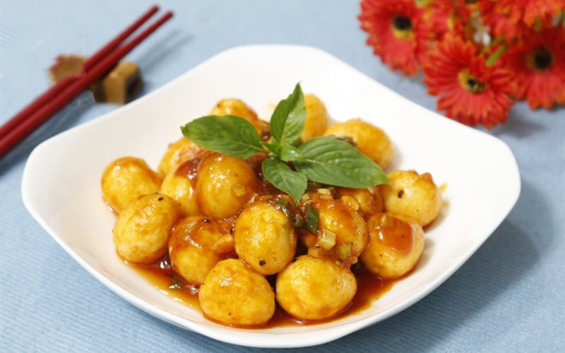 Tăng cường trao đổi chất: Vitamin B có trong những quả trứng này có thể tăng cường hoạt động trao đổi chất trên toàn cơ thể bằng cách cải thiện chức năng của hormone và enzyme