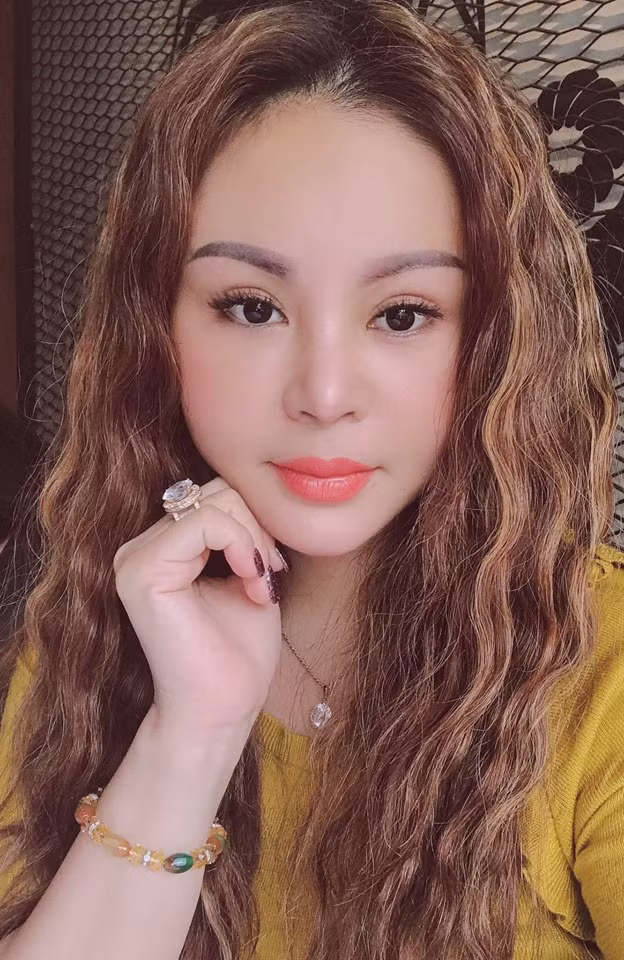 Bat ngo nhan sac ngay cang xinh cua Le Giang sau nhieu lan tham my