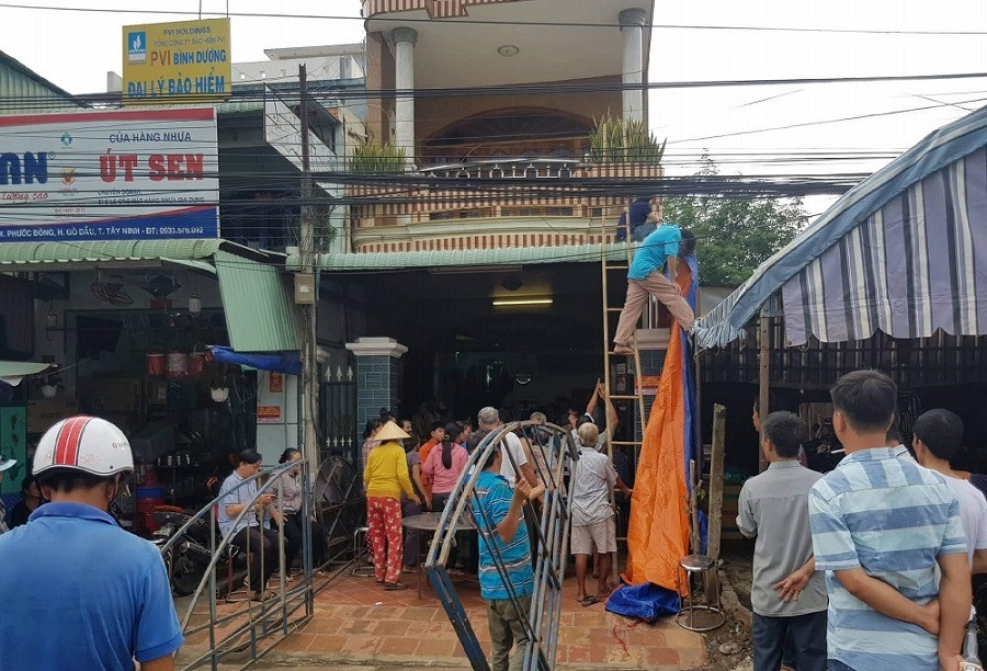 Container tong chet 5 nguoi: Dai tang gia dinh o Tay Ninh