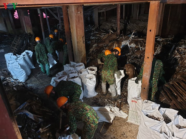 Vu chay cong ty Rang Dong: Di tan la khong can thiet?-Hinh-5