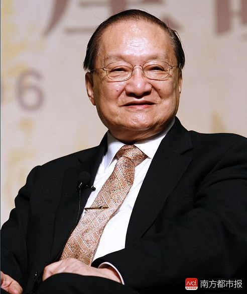 4 con của Kim Dung: Không ai theo nghiệp cha, con cả 'bi thảm' nhất - Hình 2 4 con cua Kim Dung: Khong ai theo nghiep cha, con ca 'bi tham' nhat-Hinh-2