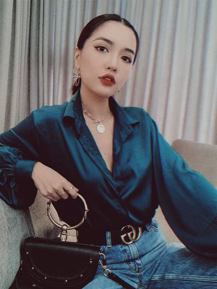 Dù vòng một lép nhưng Bích Phương vẫn mặc rất sang chảnh. Ảnh: FBNV.