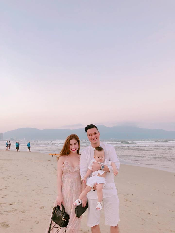 Mới đây, Trần Hương đã xác nhận việc hoàn thành thủ tục ly hôn với diễn viên Việt Anh.