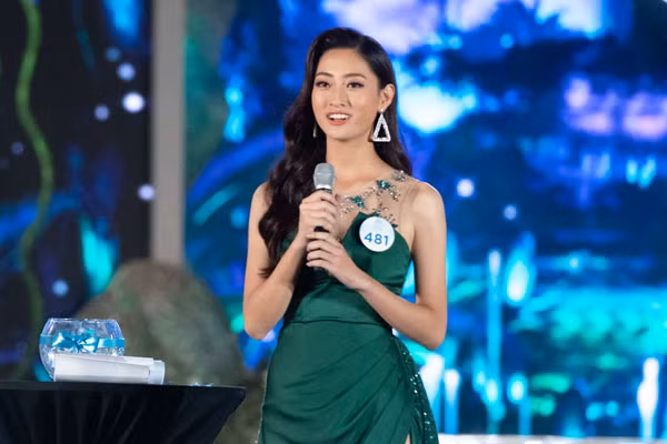 Với nhan sắc xinh đẹp, sắc sảo, cô nàng được cho là xứng đáng khi trở thành chủ nhân chiếc vương miện năm nay.