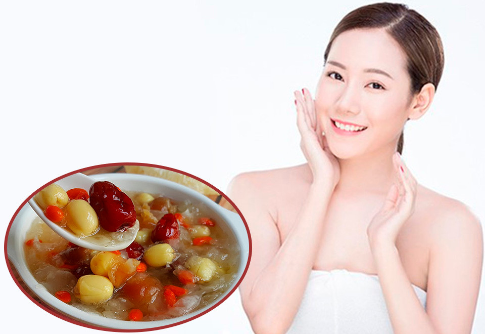 Món chè dưỡng nhan bao gồm rất nhiều nguyên liệu, khi nấu cũng phối hợp tùy theo sở thích và từ đó mà có rất nhiều công thức nấu khác nhau.