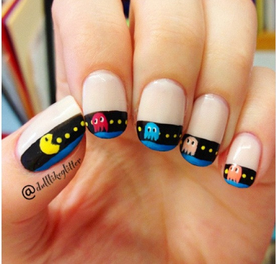 Sau đây là một số mẫu nail độc đáo khác mà bạn có thể thử trong hè này.