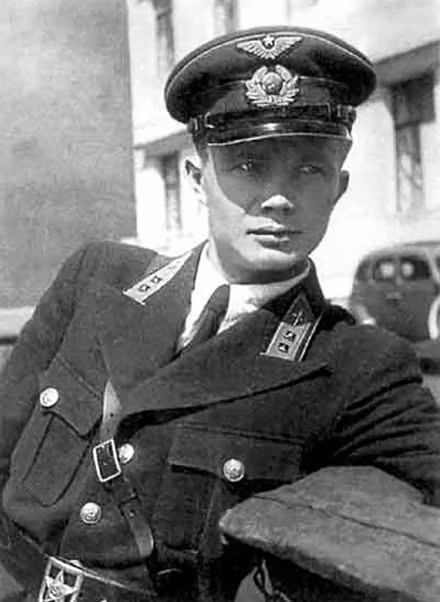 So phan con cai mot so nha lanh dao chop bu cua Lien Xo-Hinh-2