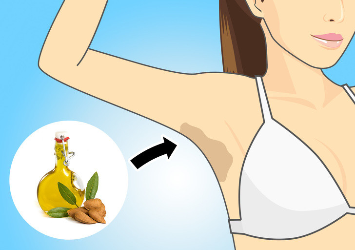 Tinh dầu hạnh nhân: Dùng vài giọt tinh dầu hạnh nhân để massage vùng da dưới cánh tay khoảng 10 phút mỗi ngày. Bạn sẽ nhanh chóng thấy được kết quả.