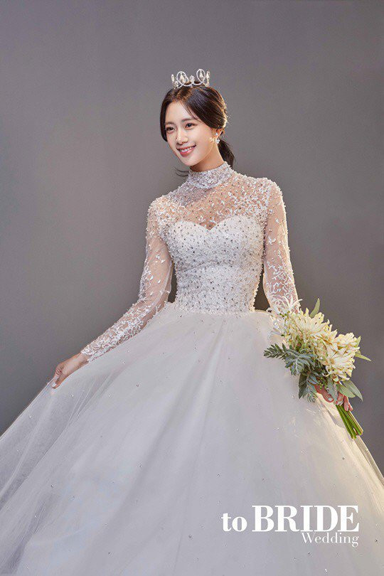 Clara mua can ho o toa nha cao thu 5 TG gia gan 705 ty