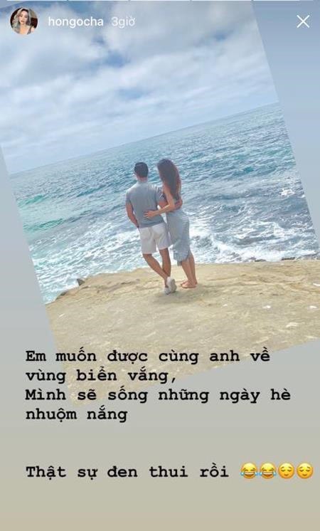 Trong chuyến du lịch ở Mỹ hồi tháng 7, Hà Hồ và Kim Lý diện đồ đôi màu xám.