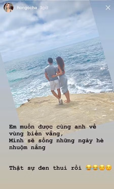 Trong chuyến du lịch ở Mỹ hồi tháng 7, Hà Hồ và Kim Lý diện đồ đôi màu xám.