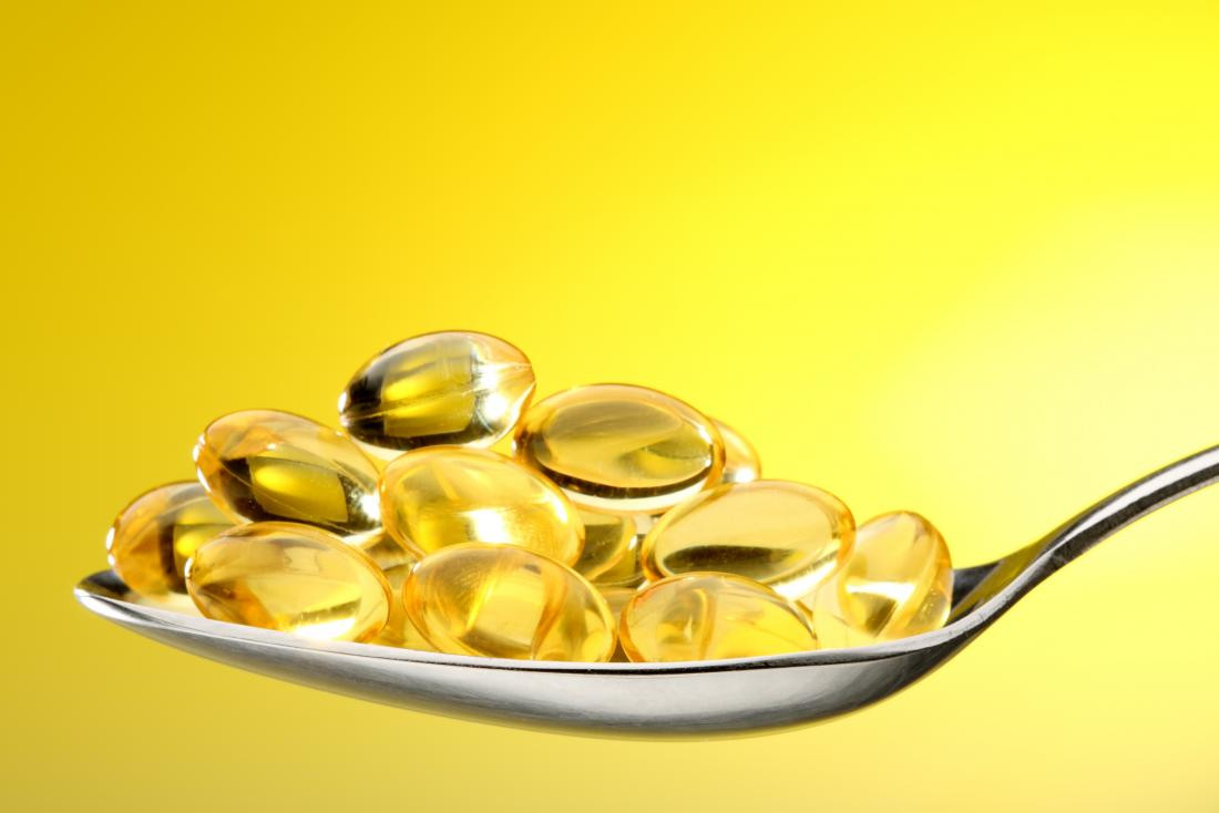 Dầu gan cá tuyết: Được chiết xuất từ cá tuyết, gan cá tuyết có nồng độ vitamin D cao. Dầu gan cá tuyết có thể được mua dưới dạng viên nang và có thể được tiêu thụ 1-2 lần trong một ngày.