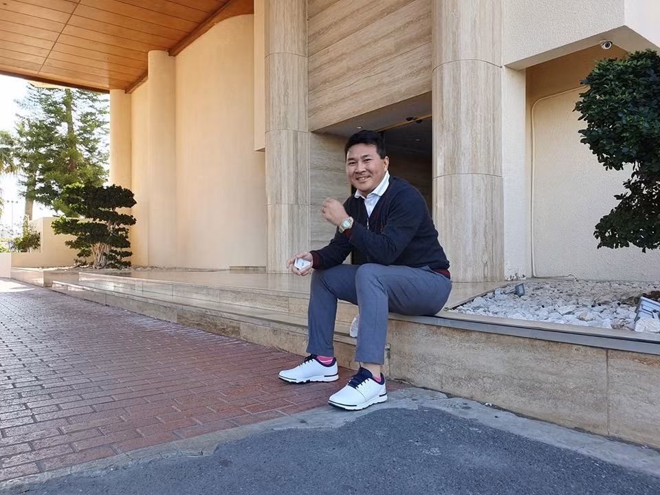 Những đôi sneaker giúp doanh nhân Hoài Nam thoải mái di chuyển.