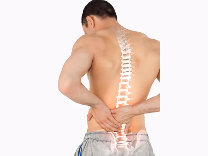 Loãng xương: Vitamin K là một chất dinh dưỡng quan trọng cho cơ thể người, nó không chỉ giúp đông máu mà còn kích hoạt protein phụ thuộc vitamin K giúp xương chắc khoẻ. Nghiên cứu lâm sàng cho thấy Vitamin K là yếu tố quan trọng cho sức khoẻ xương của bạn và sự thiếu hụt này có thể dẫn đến chứng loãng xương, đặc biệt ở những người trên 40 tuổi.